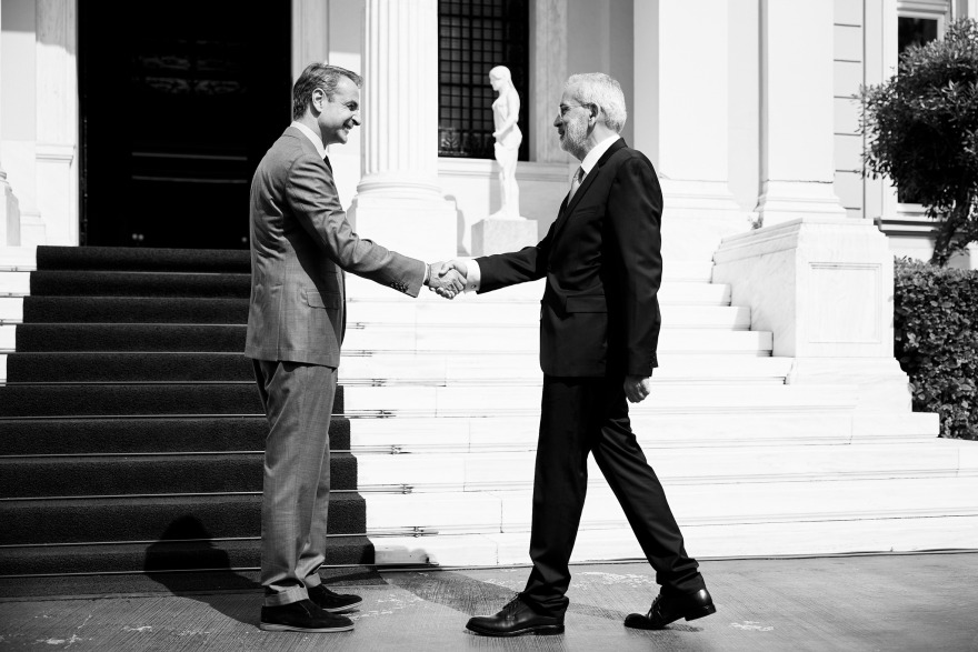 Εκλογές 2023 - Μητσοτάκης: Η ανάρτησή του μετά την παράδοση του Μαξίμου στον Σαρμά - «Επιστροφή στο σπίτι μας»