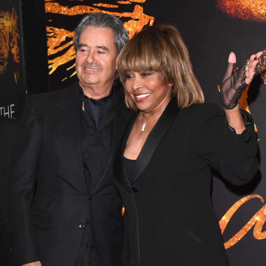 Τίνα Τέρνερ: Από τη συζυγική κακοποίηση, τον εθισμό και την κατάθλιψη στην κατάκτηση της ευτυχίας