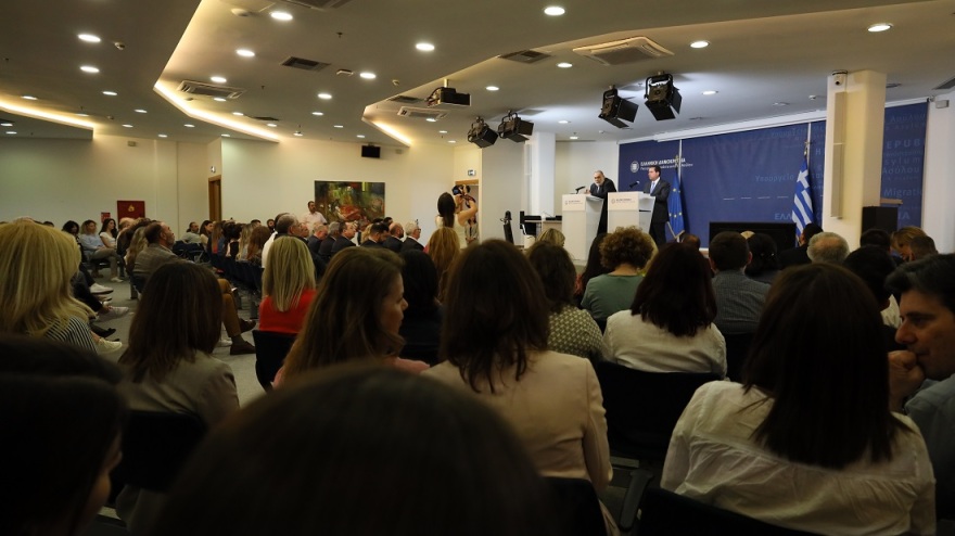Μηταράκης: Μειώσαμε τις παράνομες αφίξεις στη χώρα μας, διεθνοποιήσαμε το ζήτημα της μετανάστευσης