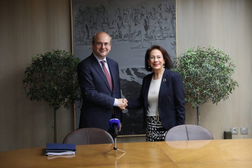 Οι τελετές παράδοσης - παραλαβής στα υπουργεία