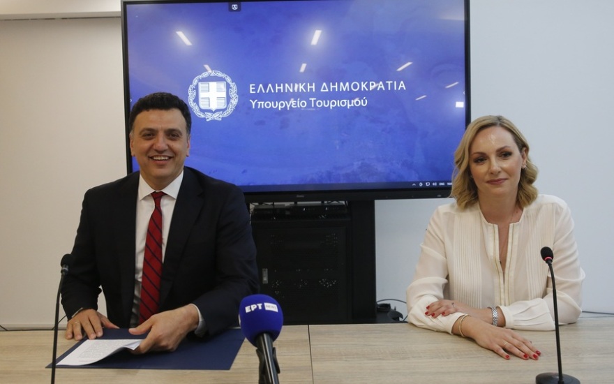 Οι τελετές παράδοσης - παραλαβής στα υπουργεία