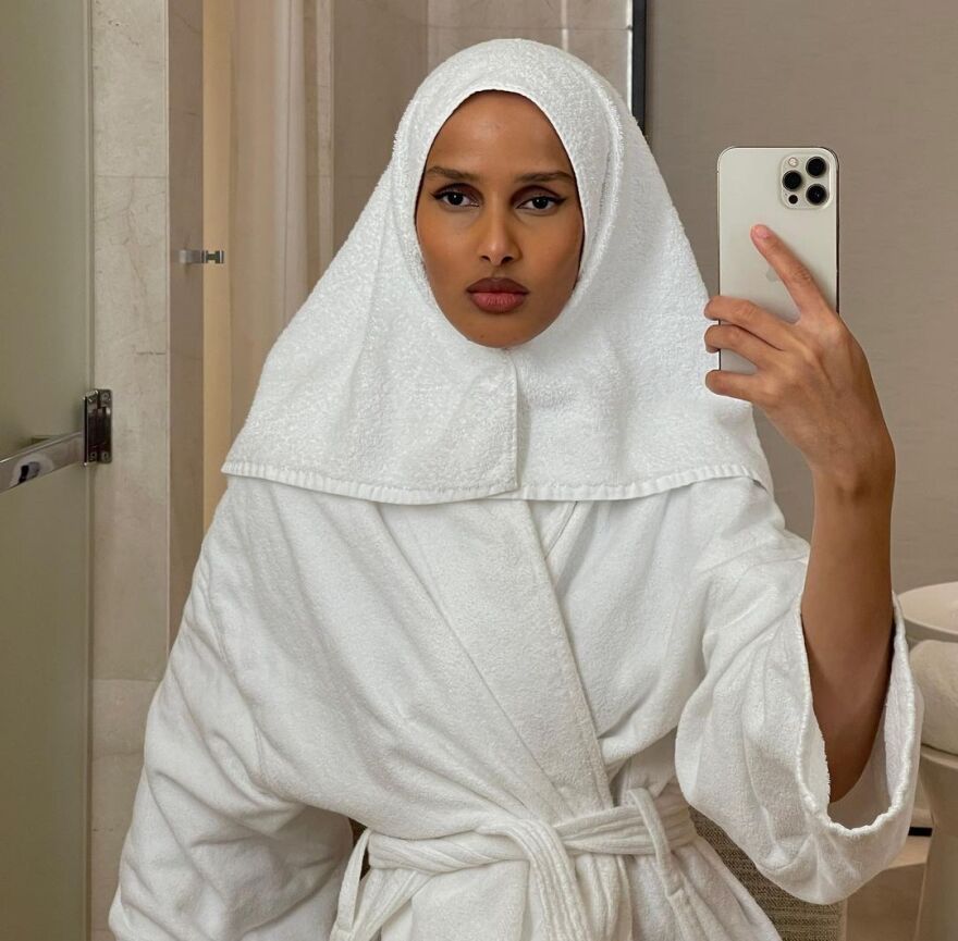 Ποια είναι η «καμμένη» νύφη που τράβηξε τα βλέμματα στο Φεστιβάλ Καννών