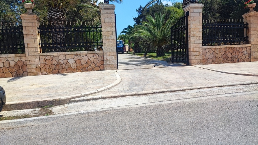 Μαριλού Κοζάρη: Tα παπούτσια που θα φορέσει στον γάμο με τον Πάνο Μουζουράκη  - Δείτε το βίντεο