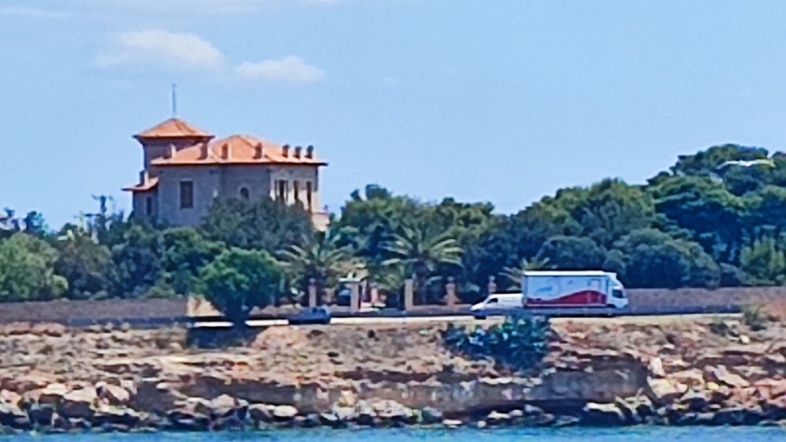 Μαριλού Κοζάρη: Tα παπούτσια που θα φορέσει στον γάμο με τον Πάνο Μουζουράκη  - Δείτε το βίντεο