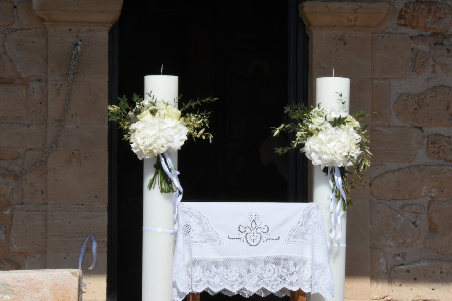 Πάνος Μουζουράκης: Ο γάμος του τραγουδιστή στην Αίγινα - Δείτε βίντεο και φωτογραφίες