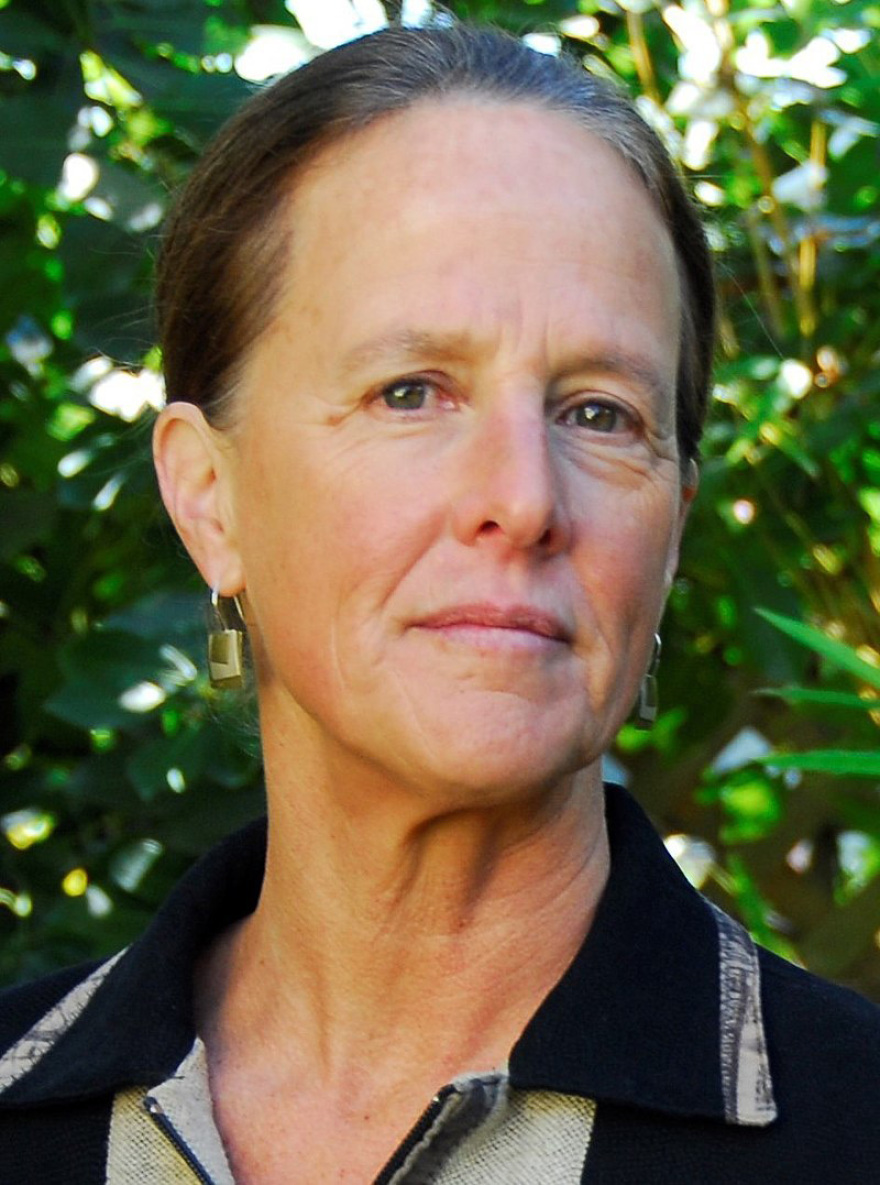 Ο «πόλεμος» των φύλων και το πρώτο νεοελληνικό λεσβιακό μυθιστόρημα