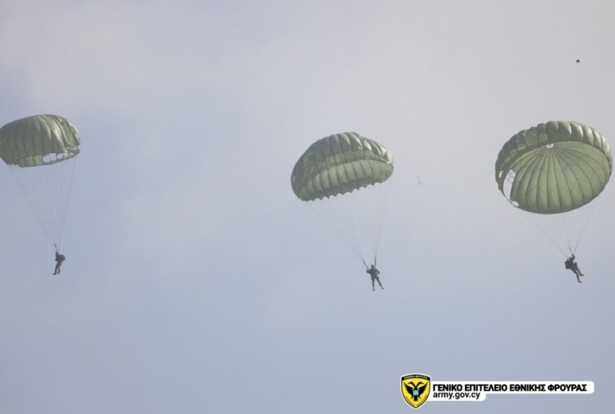 Κύπρος: Εντυπωσιακές εικόνες από τη συνεκπαίδευση της Εθνικής Φρουράς με τις Ελληνικές Ένοπλες Δυνάμεις