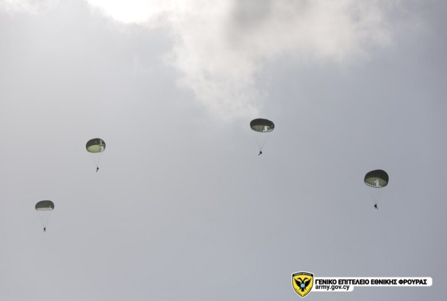 Κύπρος: Εντυπωσιακές εικόνες από τη συνεκπαίδευση της Εθνικής Φρουράς με τις Ελληνικές Ένοπλες Δυνάμεις