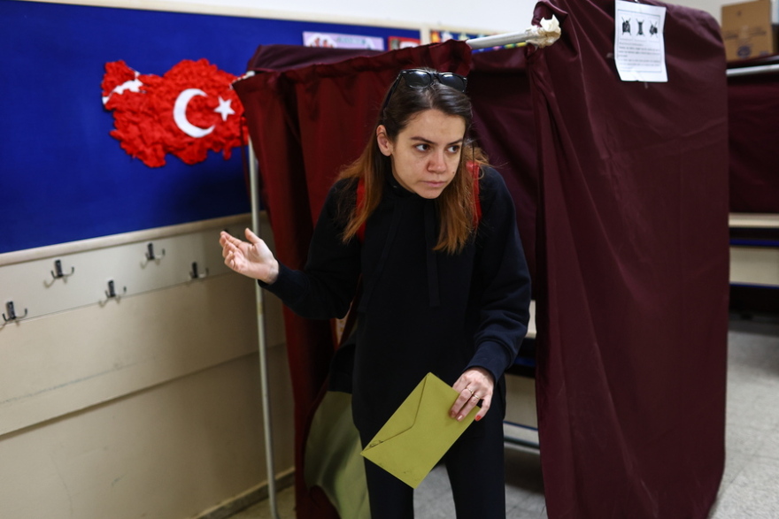 Εκλογές στην Τουρκία - Bloomberg: Ο έλεγχος στα ΜΜΕ δίνει προβάδισμα στον Ερντογάν για νίκη στις εκλογές