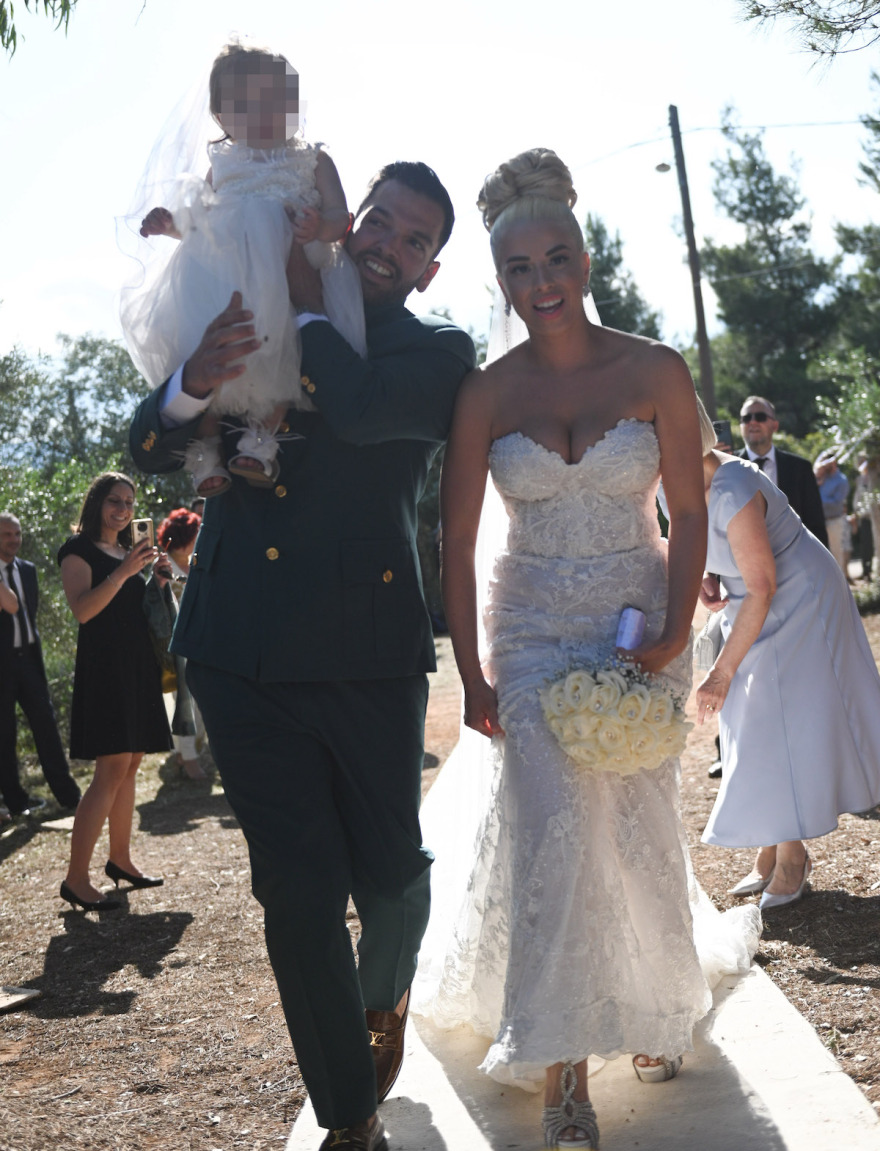 Ο Πέτρος Συρίγος παντρεύτηκε τη Ρένα Θωμά και βάφτισαν την κόρη τους 