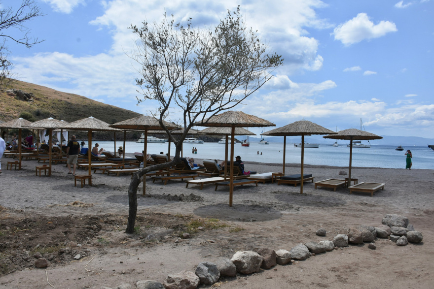 Πάνος Μουζουράκης: Οι πρώτες δηλώσεις - Βίντεο και φωτογραφίες από το beach party μετά τον γάμο