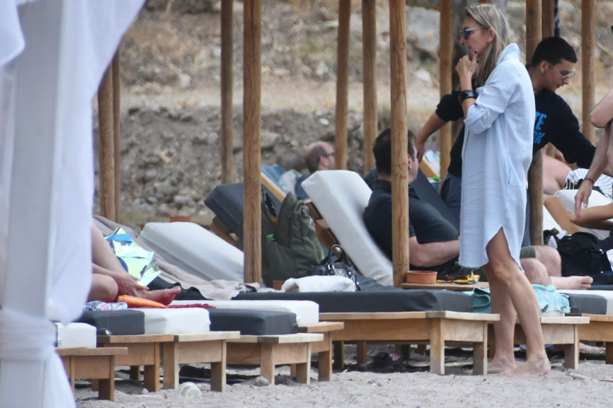 Πάνος Μουζουράκης: Οι πρώτες δηλώσεις - Βίντεο και φωτογραφίες από το beach party μετά τον γάμο