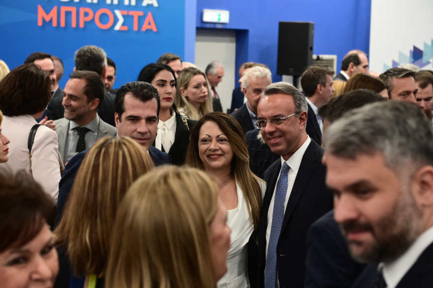 Εκλογές 2023: Συγχαρητήρια για τη νίκη αλλά και συναγερμός για τη νέα αναμέτρηση από Μητσοτάκη προς βουλευτές και υποψηφίους