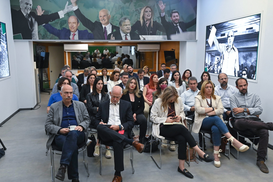 Ανδρουλάκης στο Πολιτικό Συμβούλιο του ΠΑΣΟΚ: Δεν υπάρχει κίνδυνος ακυβερνησίας αλλά «παντοκρατορίας» της ΝΔ