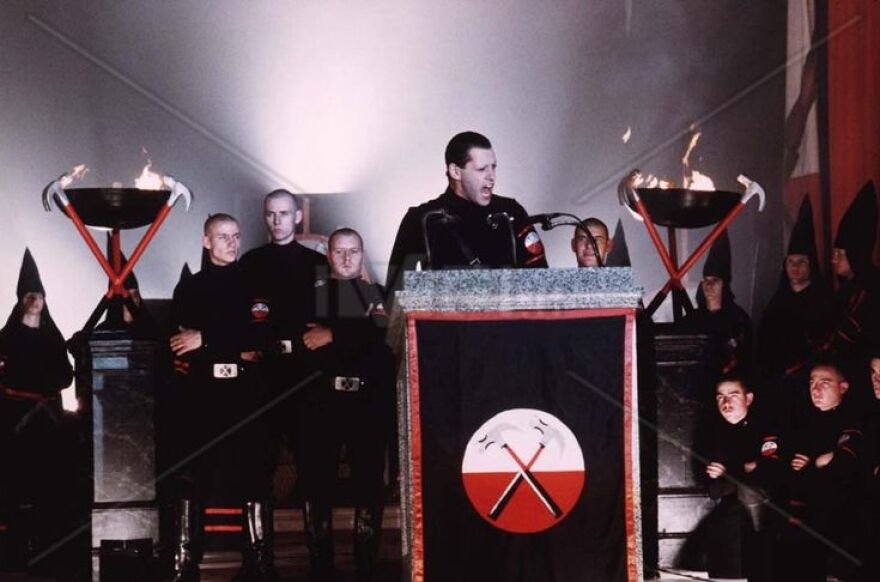 Pink Floyd, Ρότζερ Γουότερς: Ποιοι και γιατί κατηγορούν τον άνθρωπο πίσω από το «The Wall» ως υπέρμαχο του ναζισμού