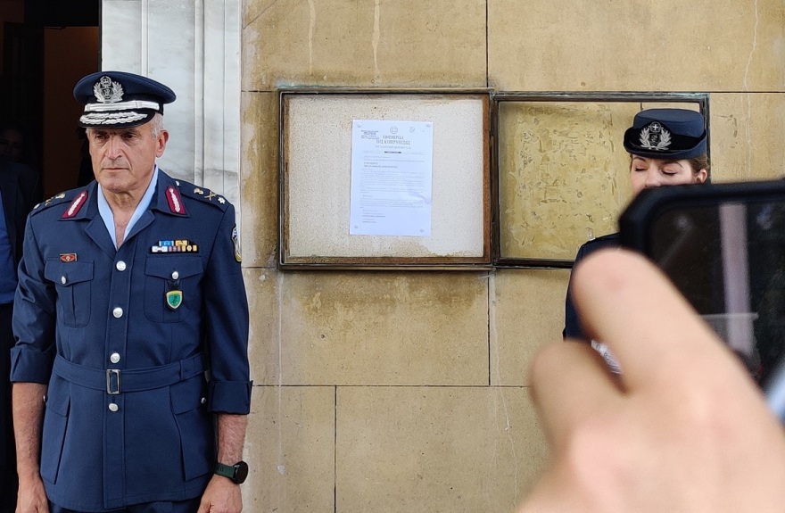 Εκλογές 2023: Θυροκολλήθηκε το Προεδρικό Διάταγμα διάλυσης της Βουλής - Φωτογραφίες