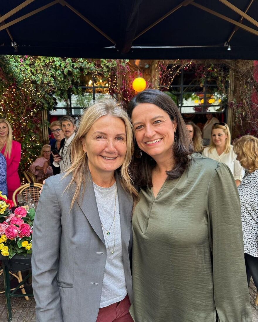 Ο καφές της Μαρέβας Γκραμπόφσκι με γυναίκες της ΝΔ πριν την ομιλία Μητσοτάκη στο Περιστέρι - Δείτε φωτογραφίες