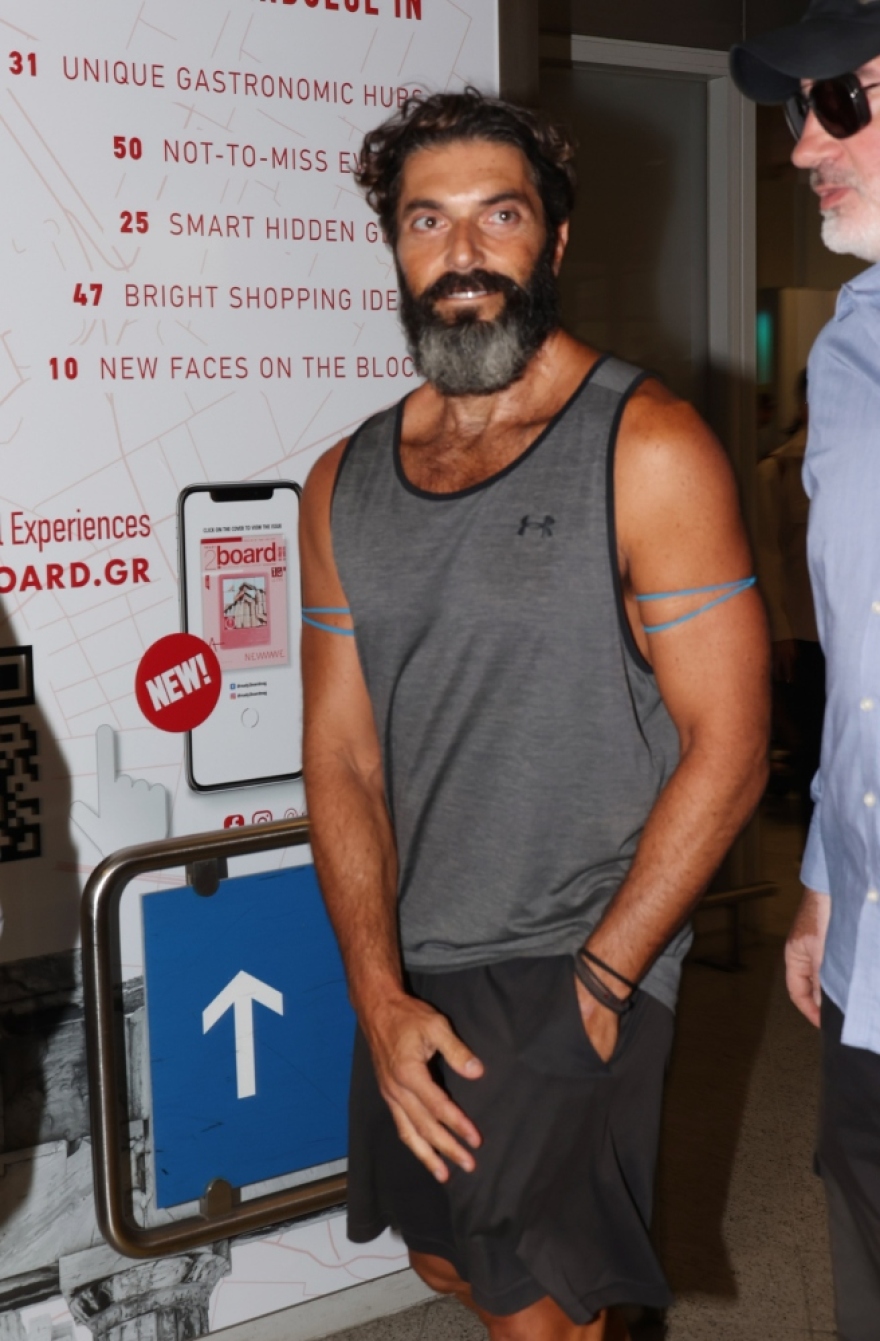 Μαρτίκας: Η στιγμή που συναντά την Ανδριώτου στο «Ελ. Βενιζέλος» - Δείτε φωτογραφίες και βίντεο