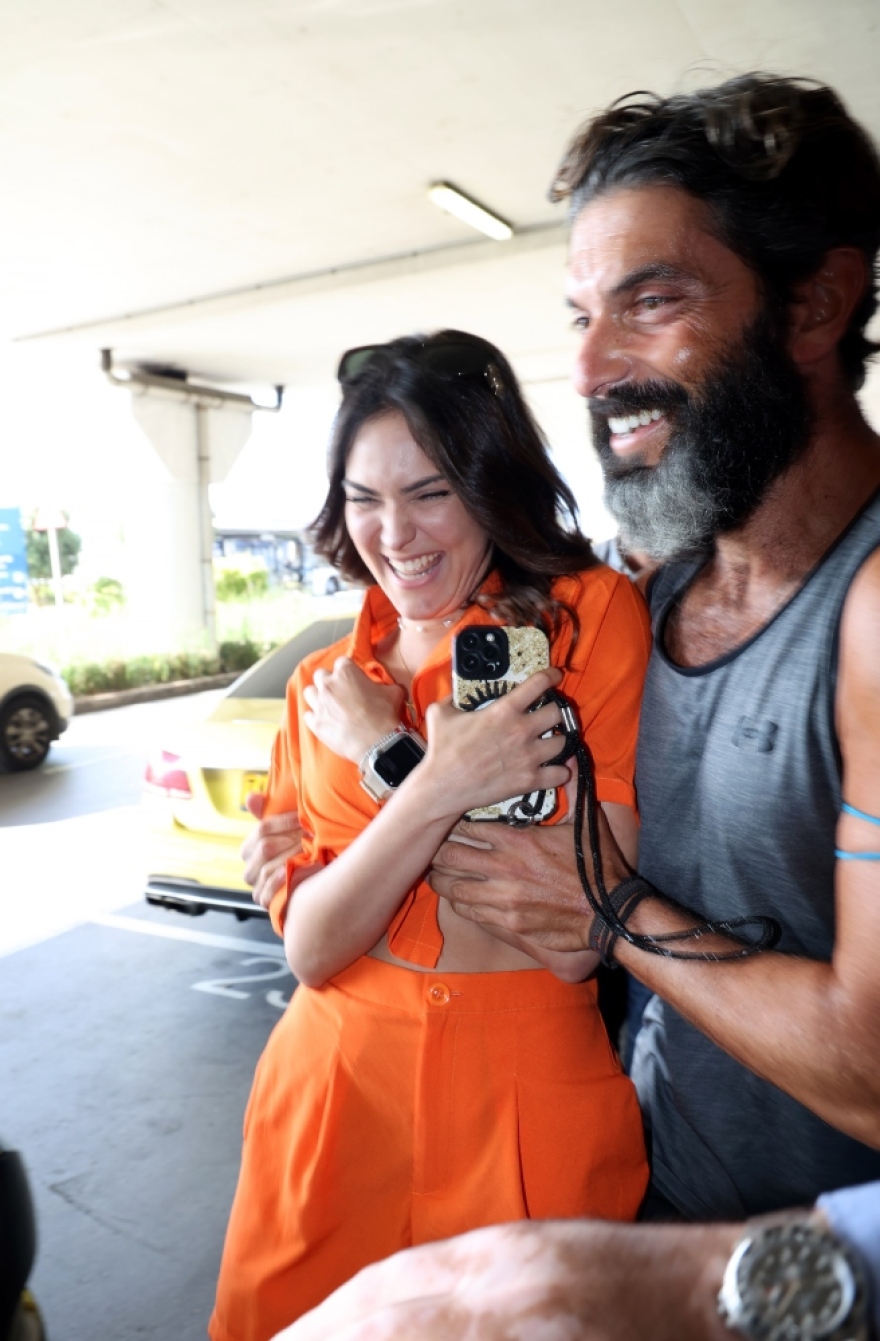 Μαρτίκας: Η στιγμή που συναντά την Ανδριώτου στο «Ελ. Βενιζέλος» - Δείτε φωτογραφίες και βίντεο