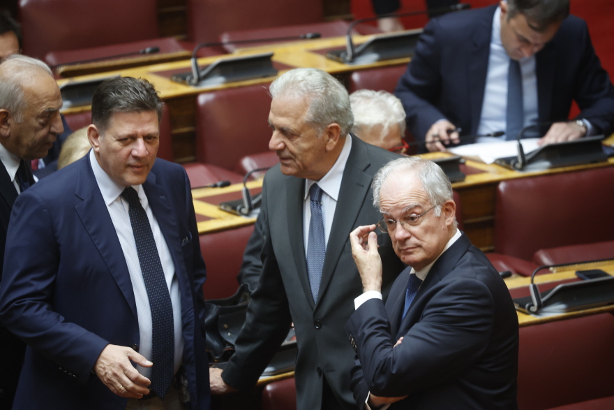 Εκλογές 2023 -  Επανεξελέγη πρόεδρος της Βουλής με 270 ψήφους ο Τασούλας 