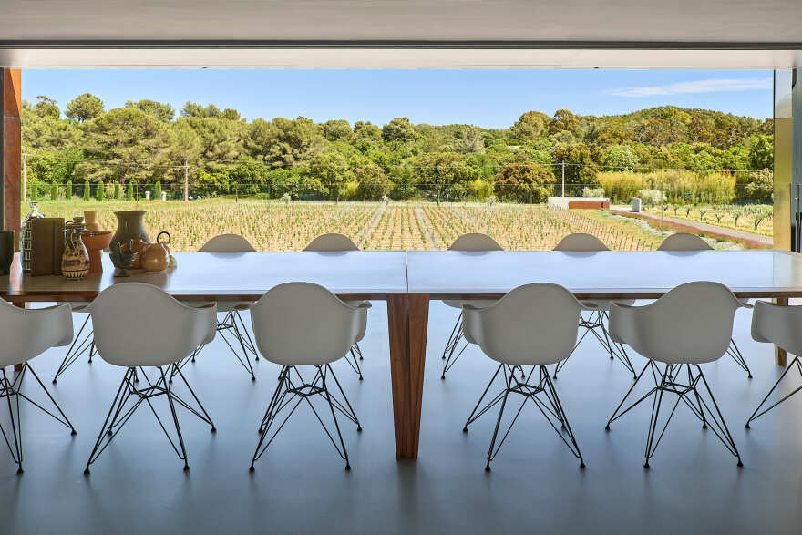 Chateau Sainte Marguerite: Το ροζέ «διαμάντι» της Προβηγκίας και η συμφωνία των εκατομμυρίων ευρώ 