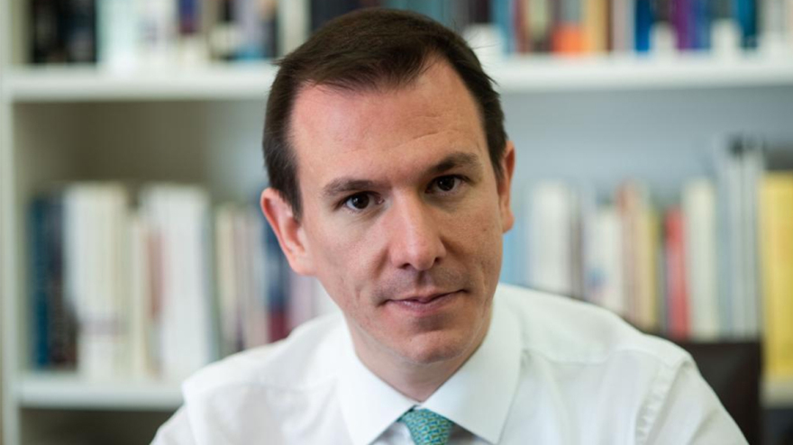 Crash test στα οικονομικά μέτρα ΠΑΣΟΚ και ΣΥΡΙΖΑ - Στο «στόχαστρο» ΦΠΑ, μερίσματα και υπερκέρδη