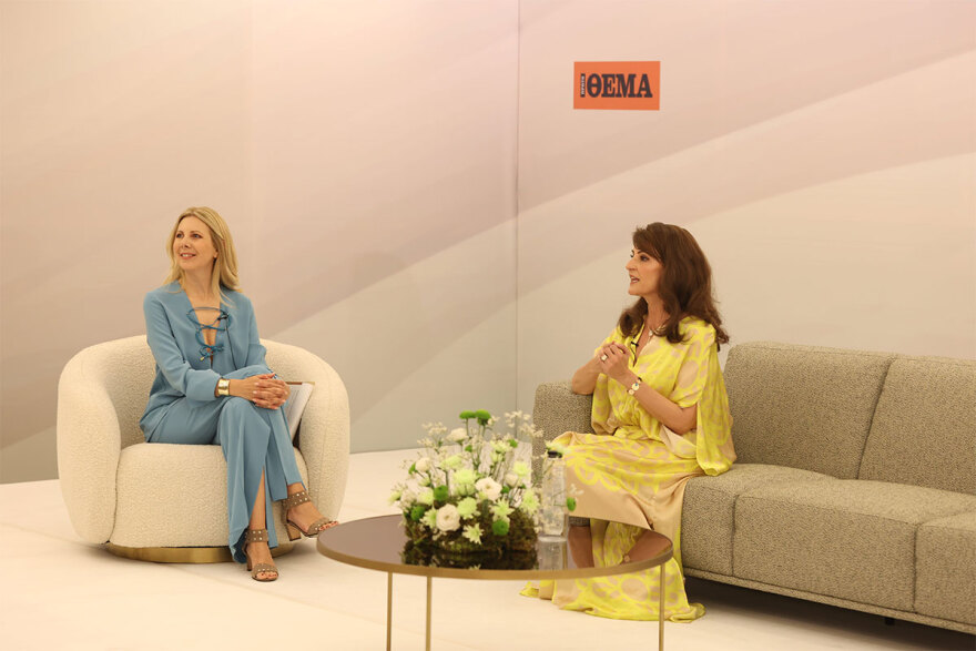 Marie Claire Power Trip – Νία Βαρντάλος: «Δεν έβρισκα δουλειά επειδή ήμουν Ελληνίδα»