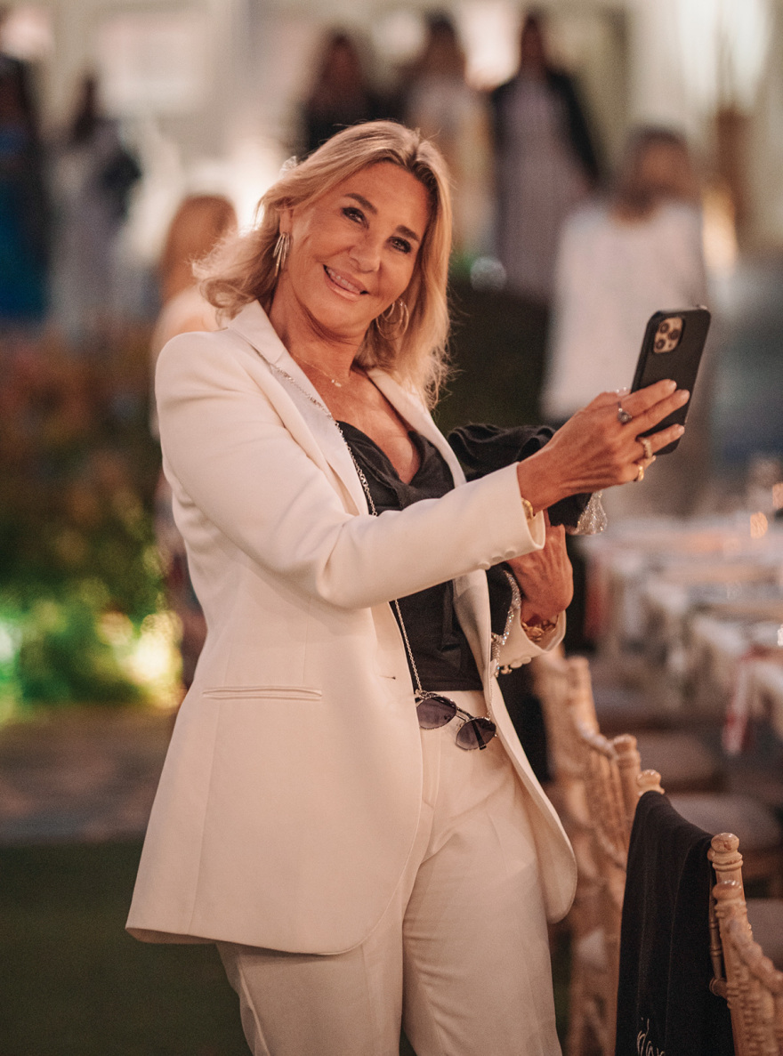 Θέμις Ζουγανέλη: Πριβέ δείπνο με 30 VIP καλεσμένους και ένα «Gossip Girl»