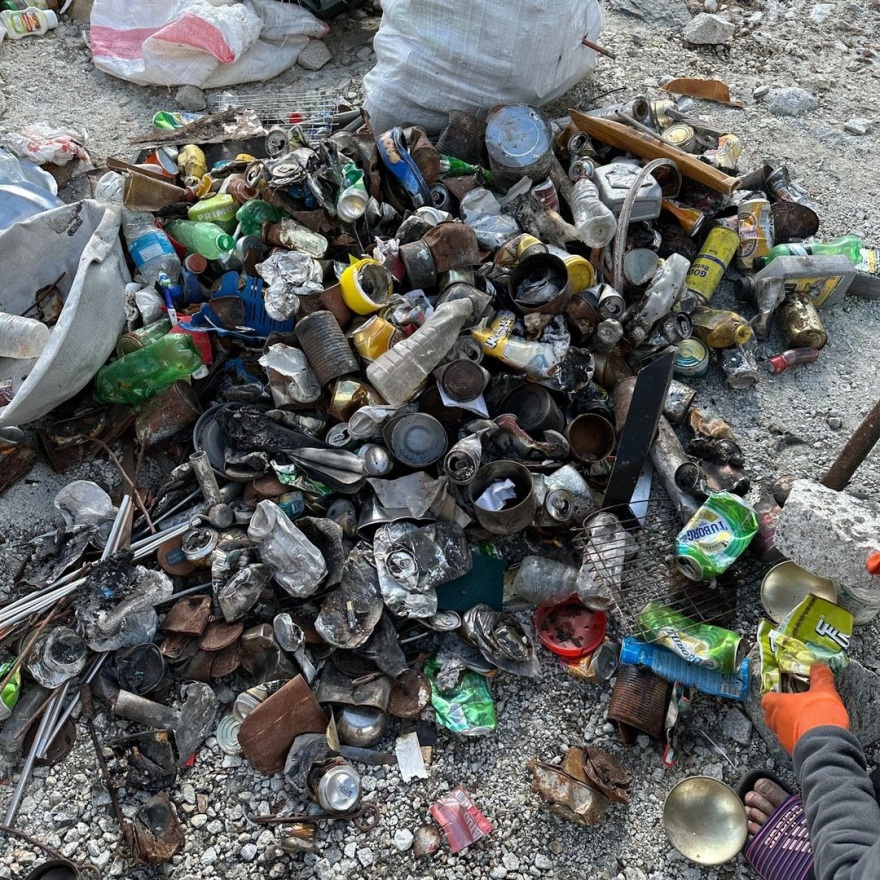 Βίντεο από Ιμαλάια: Οι ορειβάτες αφήνουν πίσω τους μια τεράστια χωματερή 