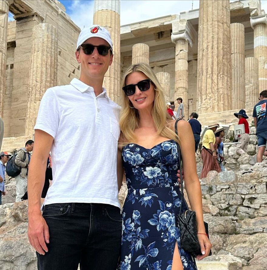 Ιβάνκα Τραμπ: «Σε ευχαριστώ Ελλάδα» λέει και δημοσιεύει φωτογραφίες από την Ύδρα και τους Δελφούς 