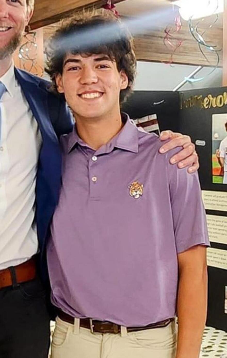 Μπαχάμες: Πήδηξε στο νερό από σκάφος και αγνοείται μια εβδομάδα - Βίντεο που «παγώνει το αίμα»