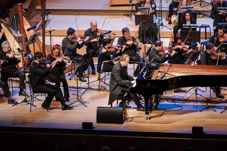 Στέφανος Κορκολής: Γιορτάζει στο Βεάκειο στις 28 Ιουνίου τα 35 του χρόνια στη μουσική