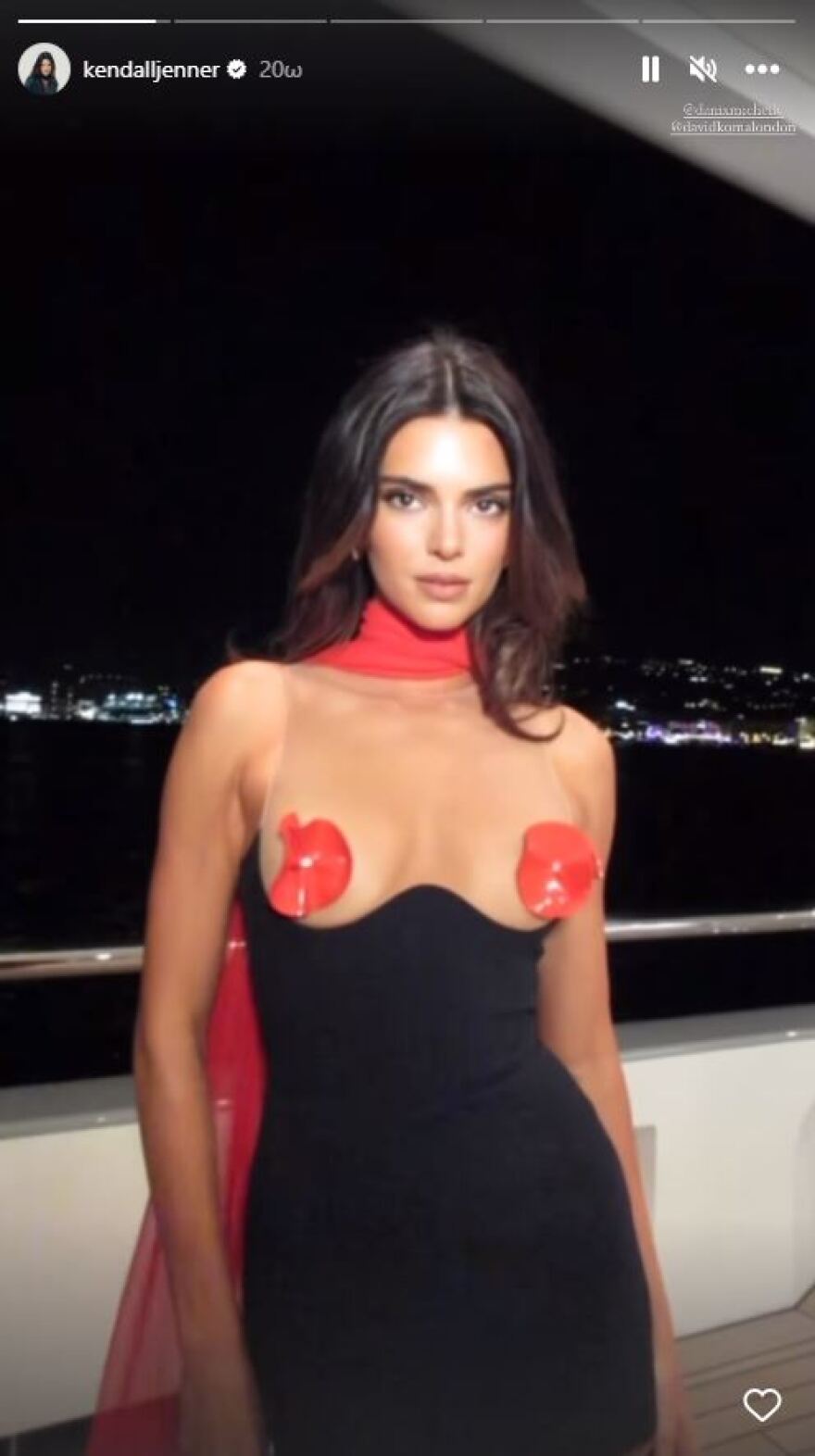 Κένταλ Τζένερ: Η αποκαλυπτική εμφάνιση, άφησε γυμνό το στήθος της - Δείτε φωτογραφίες 