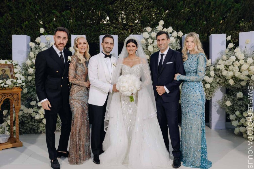 Παντρεύτηκαν Ρωμανός Ροδόπουλος και Μαργαρίτα Βλάσση -  Δείτε φωτογραφίες