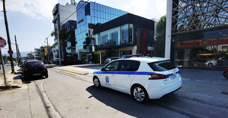 Συνελήφθη ο οδηγός που παρέσυρε την 70χρονη και την 3χρονη στην Κηφισίας - Δείτε βίντεο ντοκουμέντο