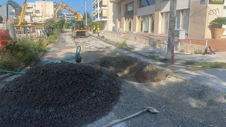 Εργατικό ατύχημα με απορριμματοφόρο στην Καλαμαριά: «Ο μηρός της έχει συνθλιβεί», λέει ο σύζυγός της 43χρονης