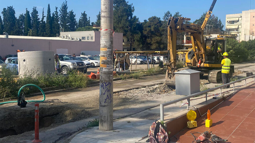 Εργατικό ατύχημα με απορριμματοφόρο στην Καλαμαριά: «Ο μηρός της έχει συνθλιβεί», λέει ο σύζυγός της 43χρονης