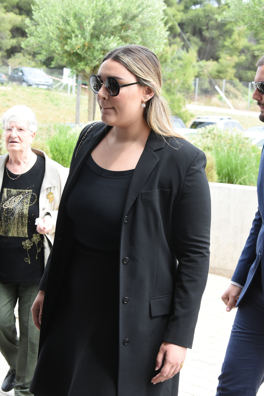 Με το «τελευταίο βράδυ μου» του Καζαντζίδη αποχαιρέτησαν τον Θεόδωρο Πάγκαλο - Δείτε φωτογραφίες 