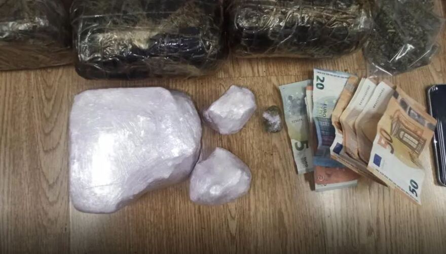 Εξαρθρώθηκε εγκληματική οργάνωση που διακινούσε ναρκωτικά στην δυτική Αττική και τον Πειραιά