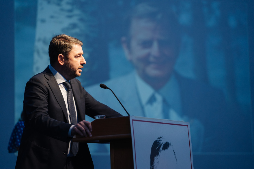 Ηράκλειο: Ανδρουλάκης, Παπανδρέου και Πάλμε στα εγκαίνια του μουσείου «Ούλοφ Πάλμε» στο Μοχό (φωτογραφίες)