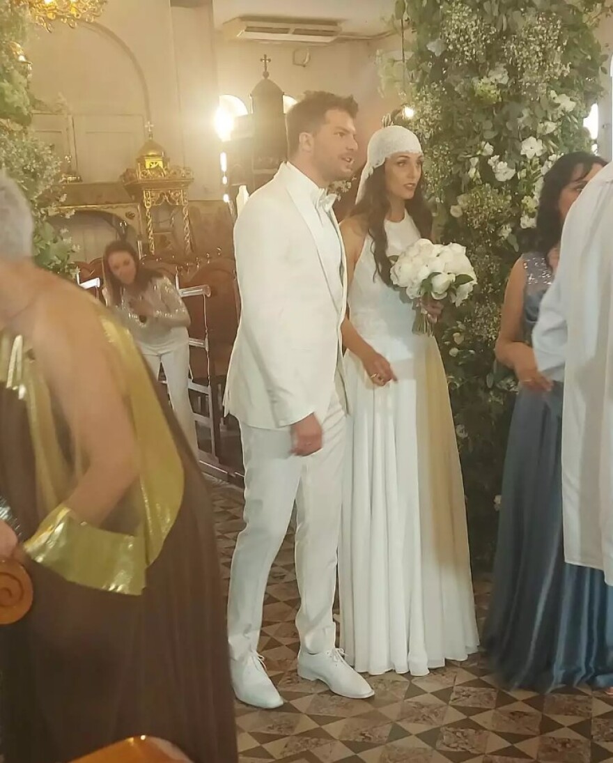 Λούκας Γιώργκας – Βασιλική Σαλαμπάση: Παντρεύτηκαν στην Κύπρο - Οι πρώτες φωτογραφίες από τον γάμο τους