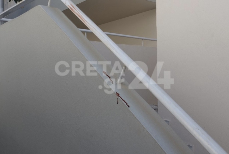 Ηράκλειο: Αποσωληνώθηκε αλλά παραμένει στη ΜΕΘ η 36χρονη που δέχτηκε 14 μαχαιριές από τον σύντροφό της