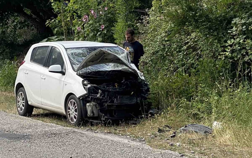 Κέρκυρα: Σοβαρό τροχαίο με σύγκρουση Ι.Χ. και λεωφορείου ΚΤΕΛ - Πέντε τραυματίες (βίντεο και φωτογραφίες)