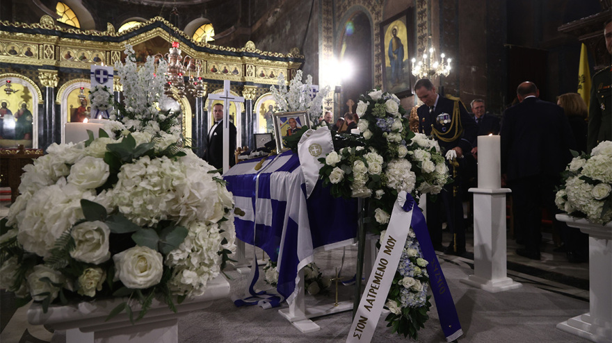 Μιχαήλ Κωσταράκος: «Αρχηγέ καλό ταξίδι» - Συγκίνηση στο τελευταίο αντίο στον πρώην αρχηγό ΓΕΕΘΑ