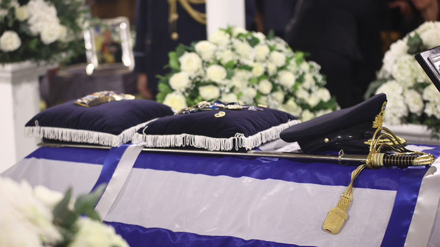 Μιχαήλ Κωσταράκος: «Αρχηγέ καλό ταξίδι» - Συγκίνηση στο τελευταίο αντίο στον πρώην αρχηγό ΓΕΕΘΑ