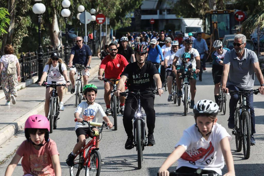 Ποδηλατοβόλτα με θέα τη θάλασσα διοργάνωσε ο Δήμος Πειραιά