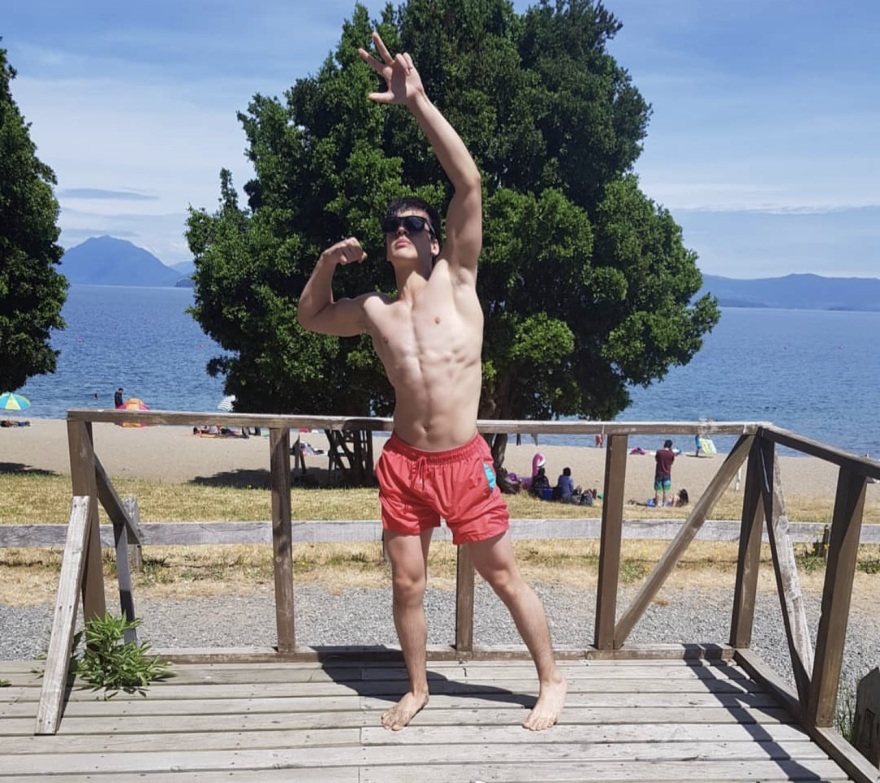 Φρεαττύδα: 22χρονος καρατέκα  έσωσε τη 17χρονη από τους 4 αλλοδαπούς που προσπάθησαν να τη βιάσουν