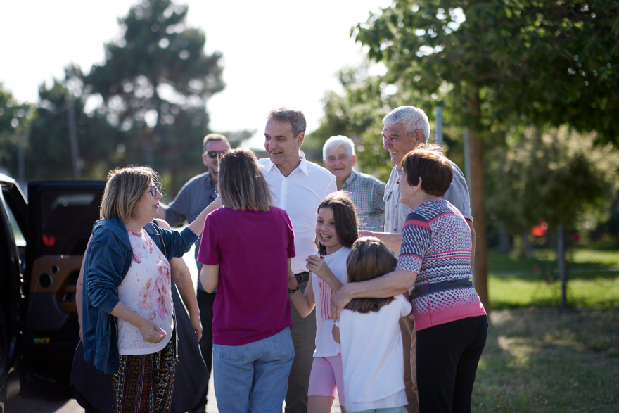 Εκλογές 2023 - Μητσοτάκης: Να αφήσουμε την Εκκλησία μακριά από τα της πολιτικής - Ο πατριωτισμός στα λόγια είναι εύκολος