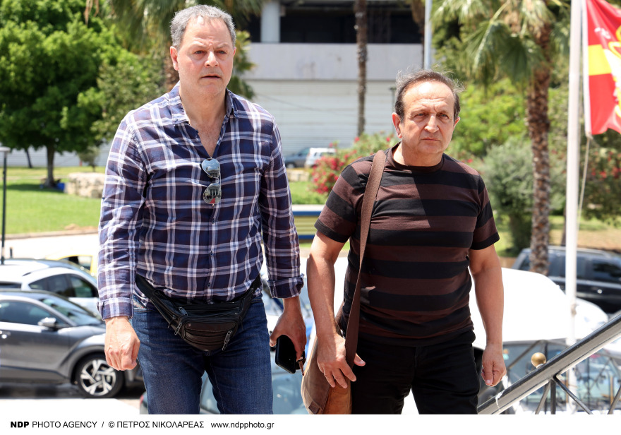 Γιάννης Φλωρινιώτης: Συντετριμμένη η κόρη του, Άννα, στην κηδεία του - «Είμαι περήφανη για σένα πατέρα» 