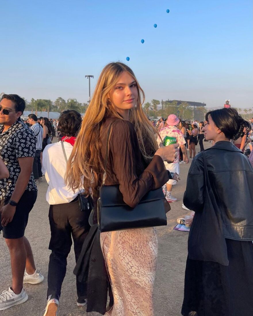 Ποια είναι η κοπέλα με την οποία φιλιόταν ο Νταμιάνο Νταβίντ 